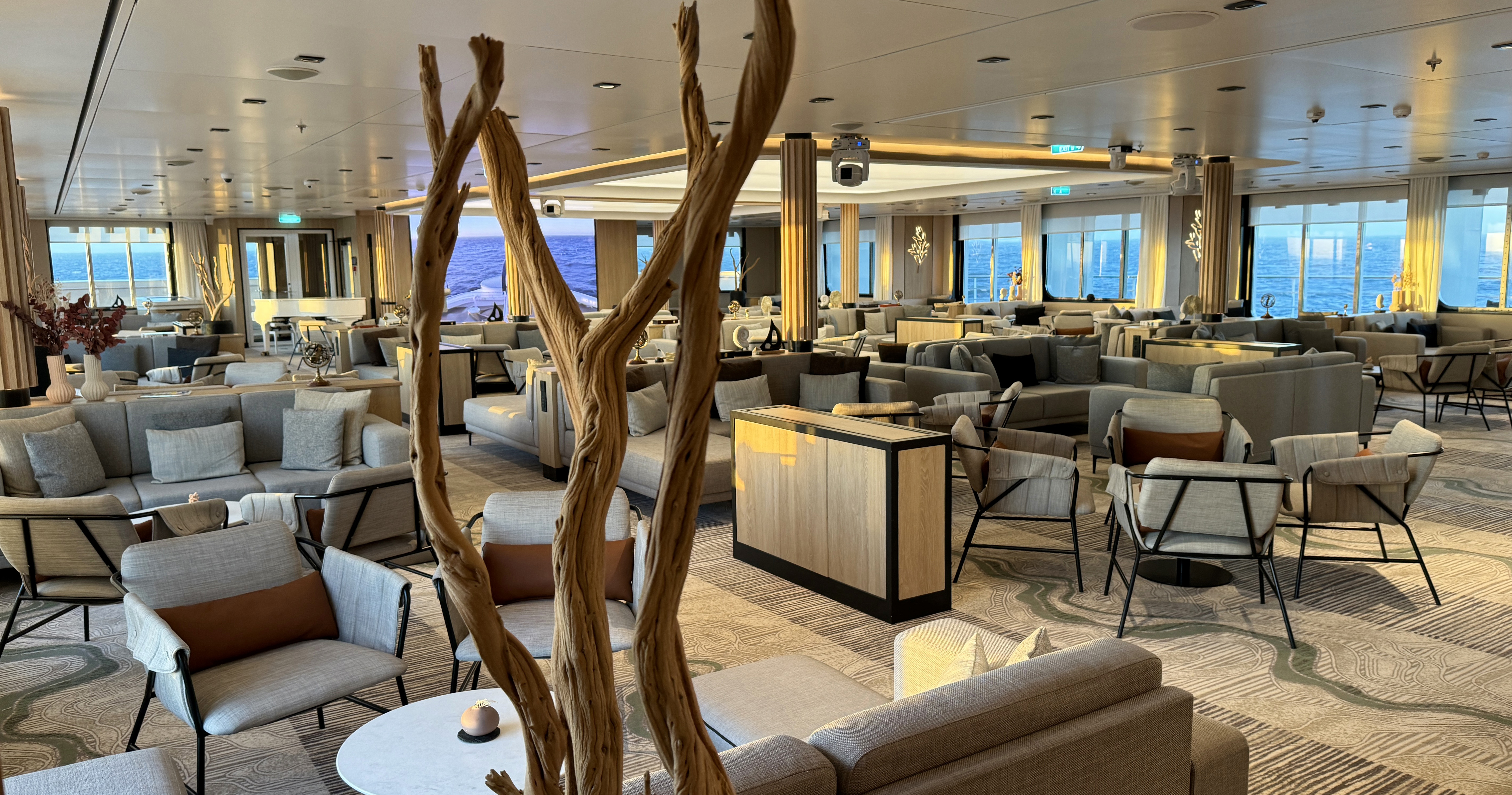 Observation Lounge on SH Vega